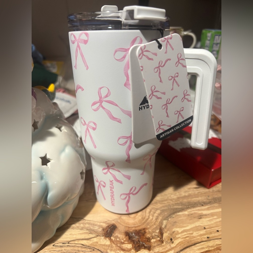 Hydrapeak White and Pink Bow Tumbler